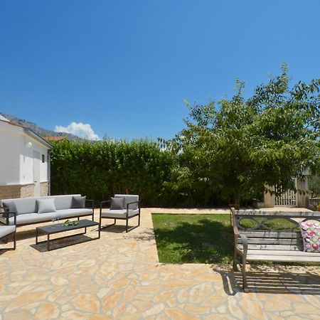 Holiday Home Nevera Kastela Exterior photo