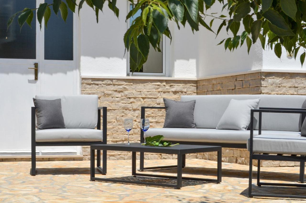Holiday Home Nevera Kastela Exterior photo