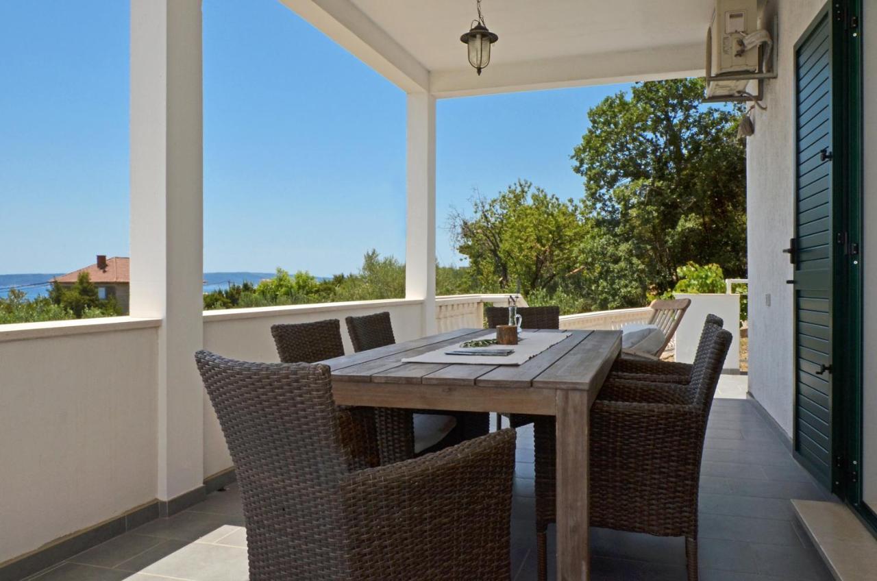 Holiday Home Nevera Kastela Exterior photo