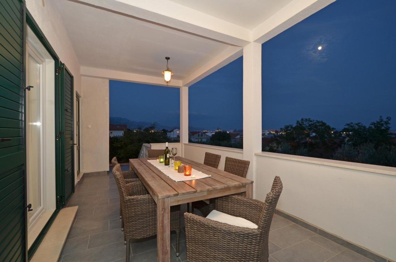 Holiday Home Nevera Kastela Exterior photo